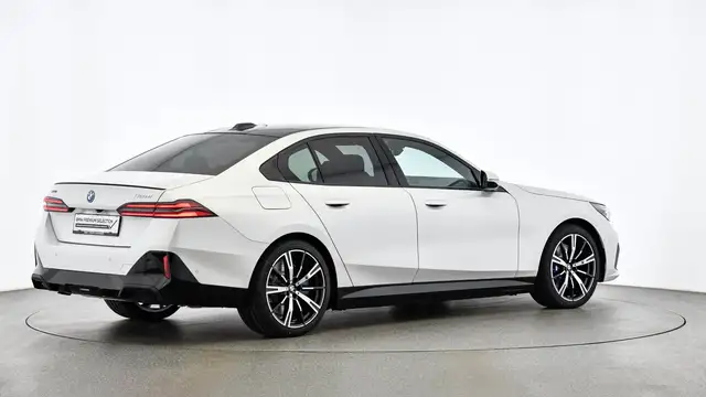 BMW M view 6