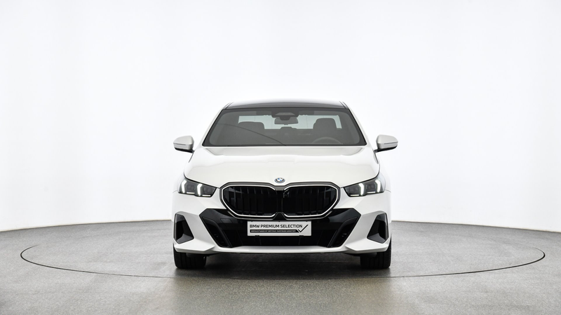 BMW 550 e xDrive *M-Sportpaket Pro *Panoramadach *AHK — photo 2