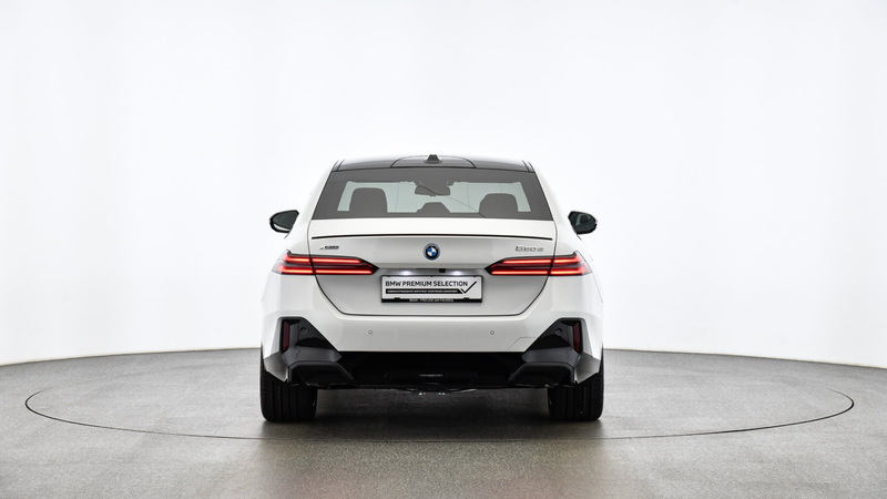 BMW 550 e xDrive *M-Sportpaket Pro *Panoramadach *AHK — photo 5