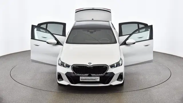 BMW M view 8