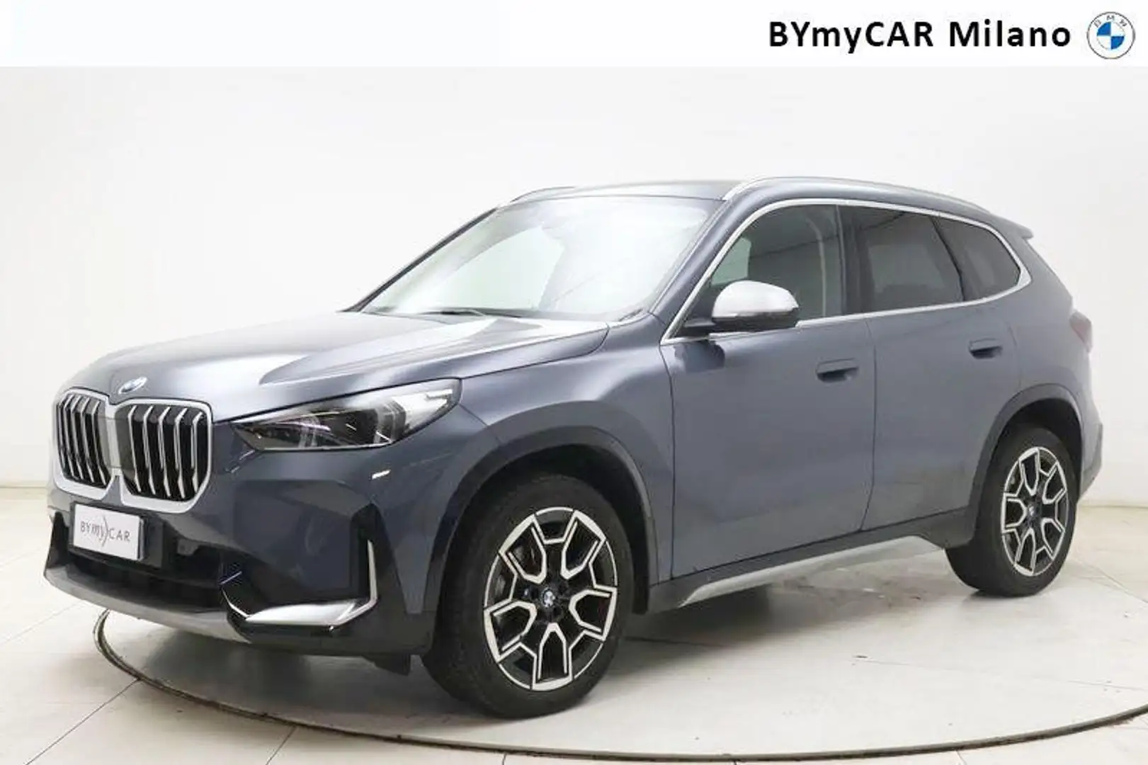 BMW X1 sdrive18i X-Line auto - 1