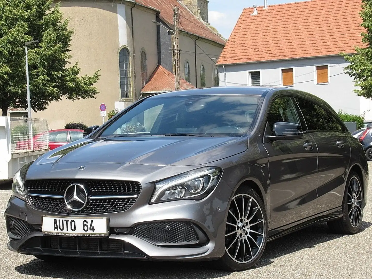 Mercedes-Benz CLA 200 CLA Shooting Brake 200 CDI 7G-DCT Pack AMG 09/2018 Gris - 1