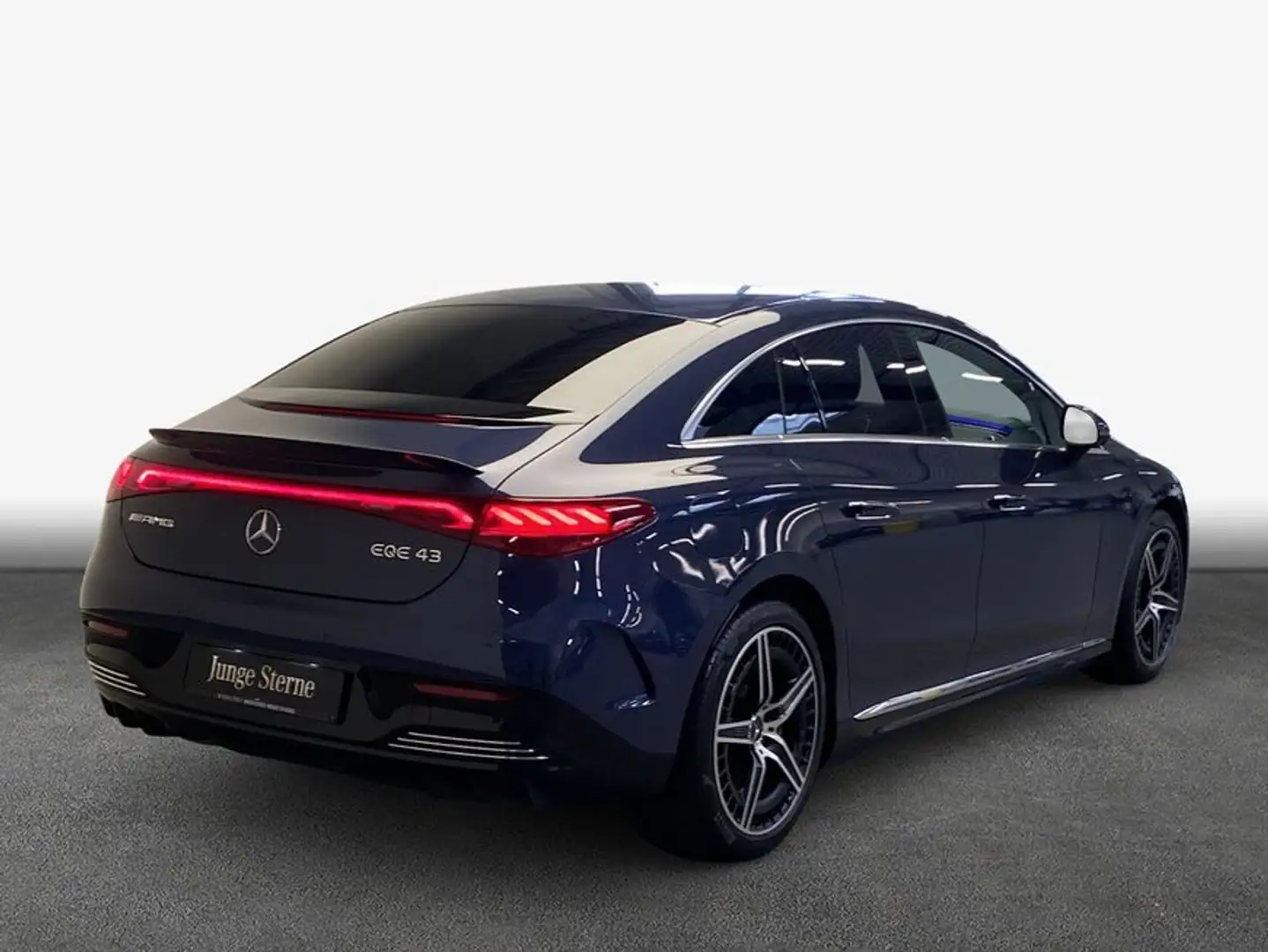 Mercedes-Benz EQE 43 EQE Azul - 2