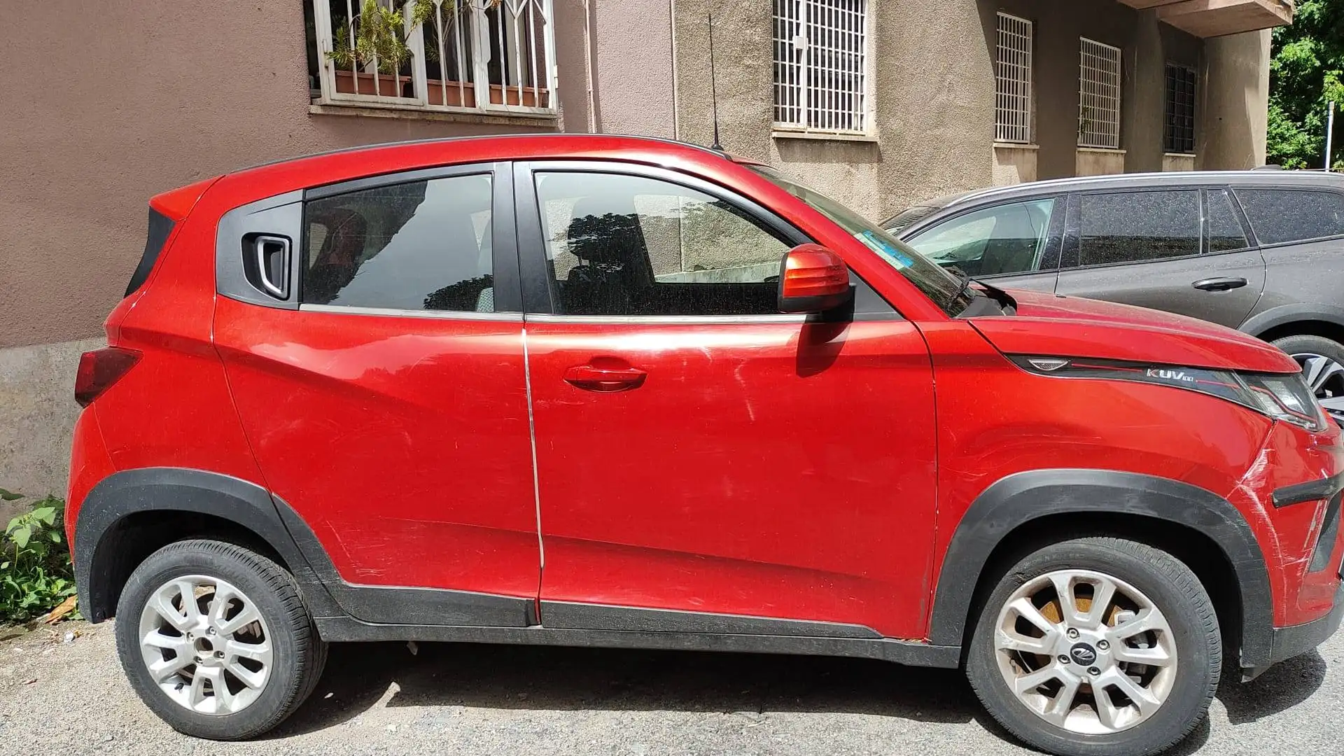 Mahindra KUV100 KUV100 1.2 K6 Rot - 2