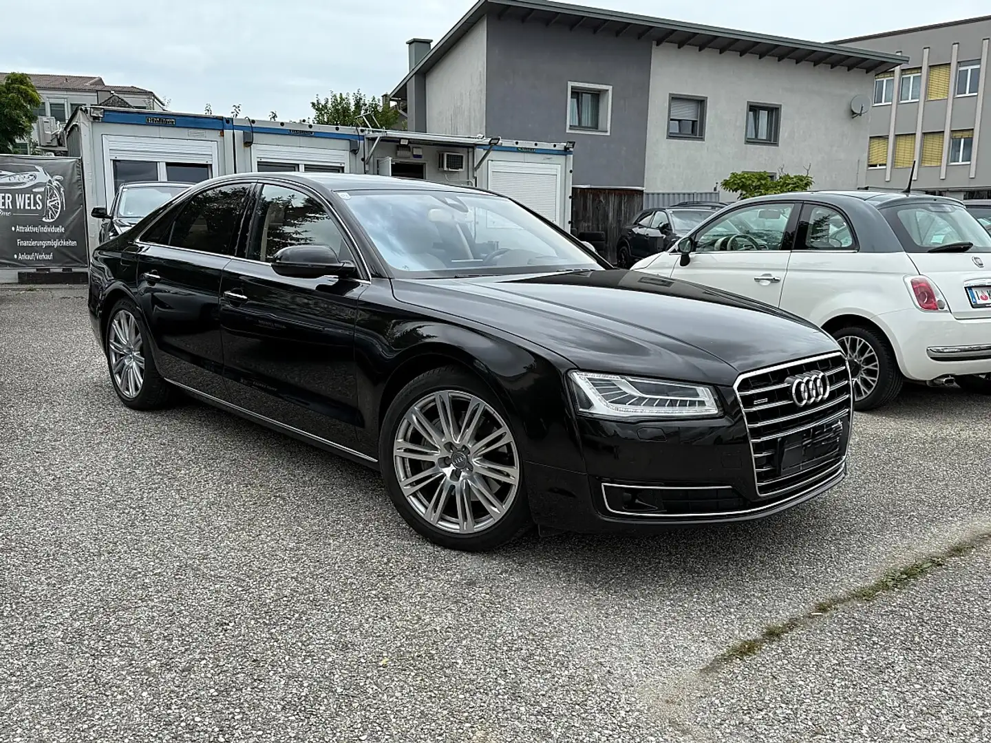 Audi A8 3,0 TDI clean Diesel quattro Tiptronic Schwarz - 1