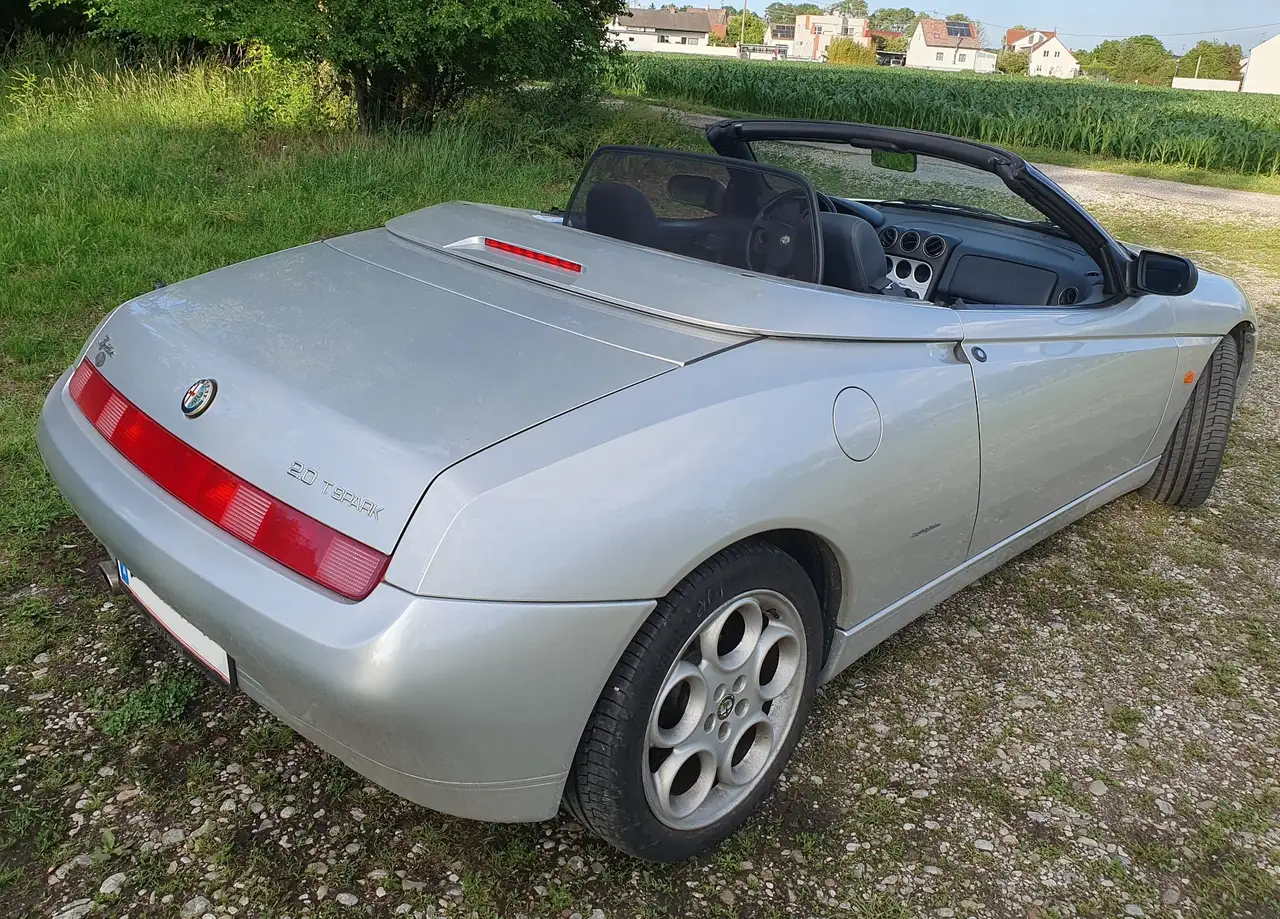 Alfa Romeo Spider 2,0 Twin Spark 16V, foto 5