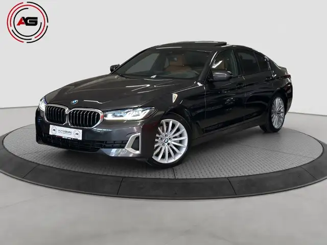BMW 520 d Luxury LC.PRO LASER H/K GLASDACH KAMERA HUD
