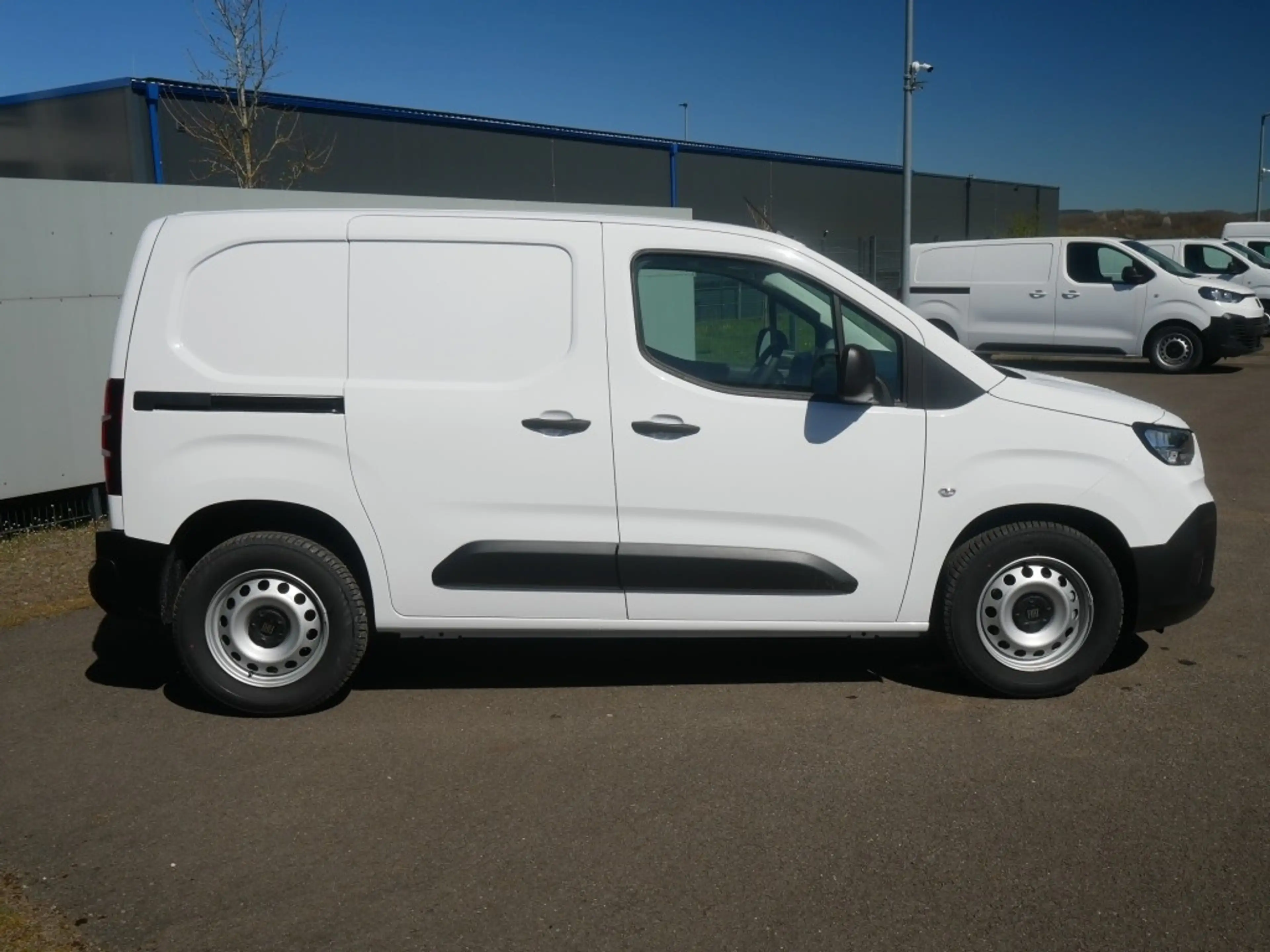Fiat Doblo CARGO KAWA M L1 1.2 BENZIN 110PS KAMERA WORKSITE C — photo 2