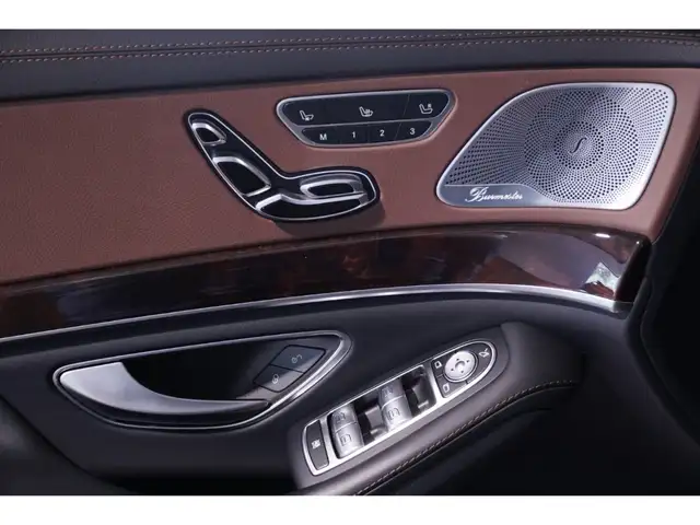 Mercedes-Benz S-Class view 8