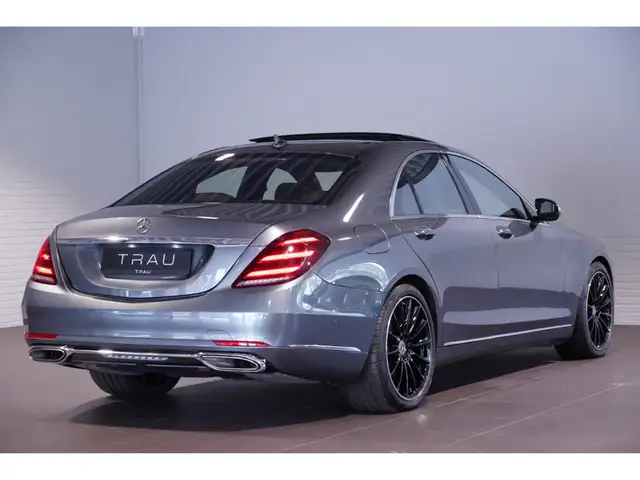 Mercedes-Benz S-Class view 6