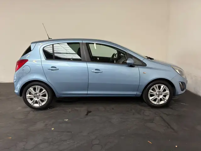 Opel Corsa view 25