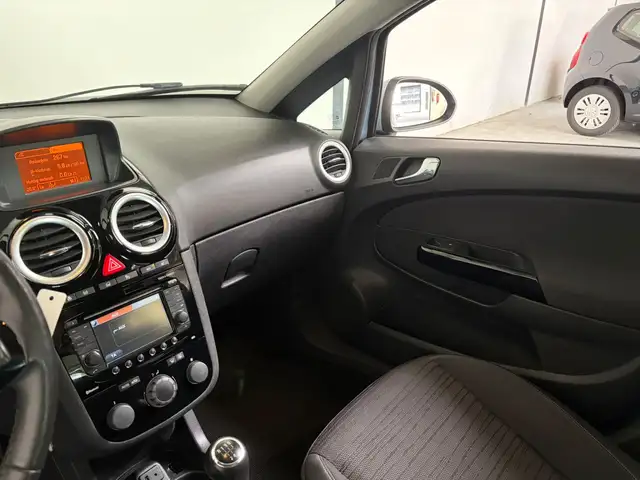 Opel Corsa view 5