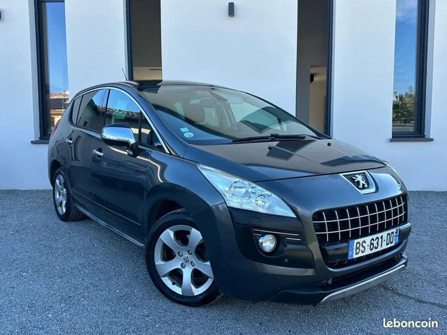 Peugeot 3008 Phase 1 Premium Pack — 2.0 HDI 150 ch Grau - 1