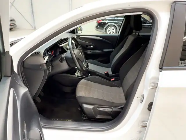 Opel Corsa view 8