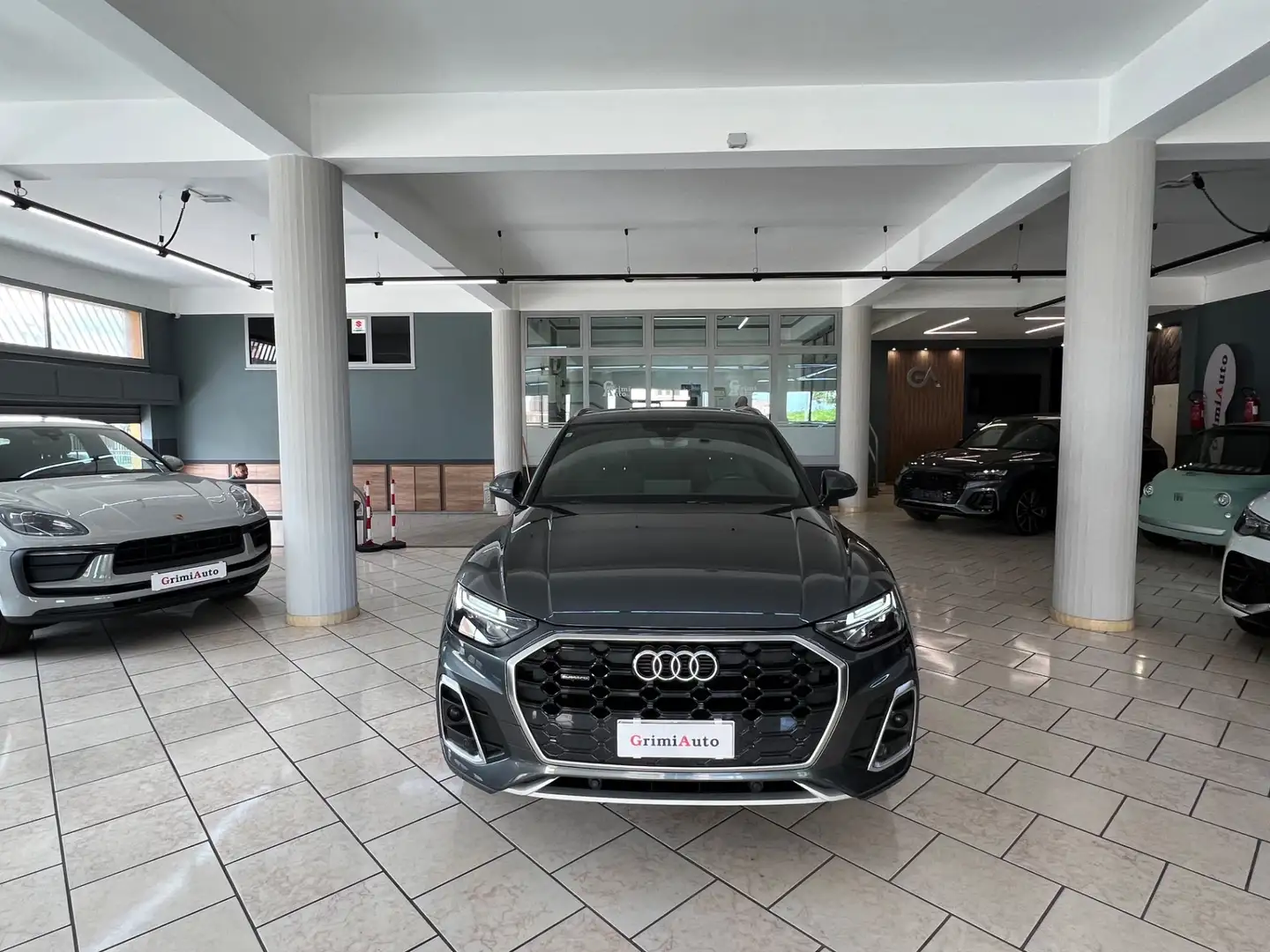 Audi Q5 40 TDI 204 CV quattro S tronic S line Gris - 2