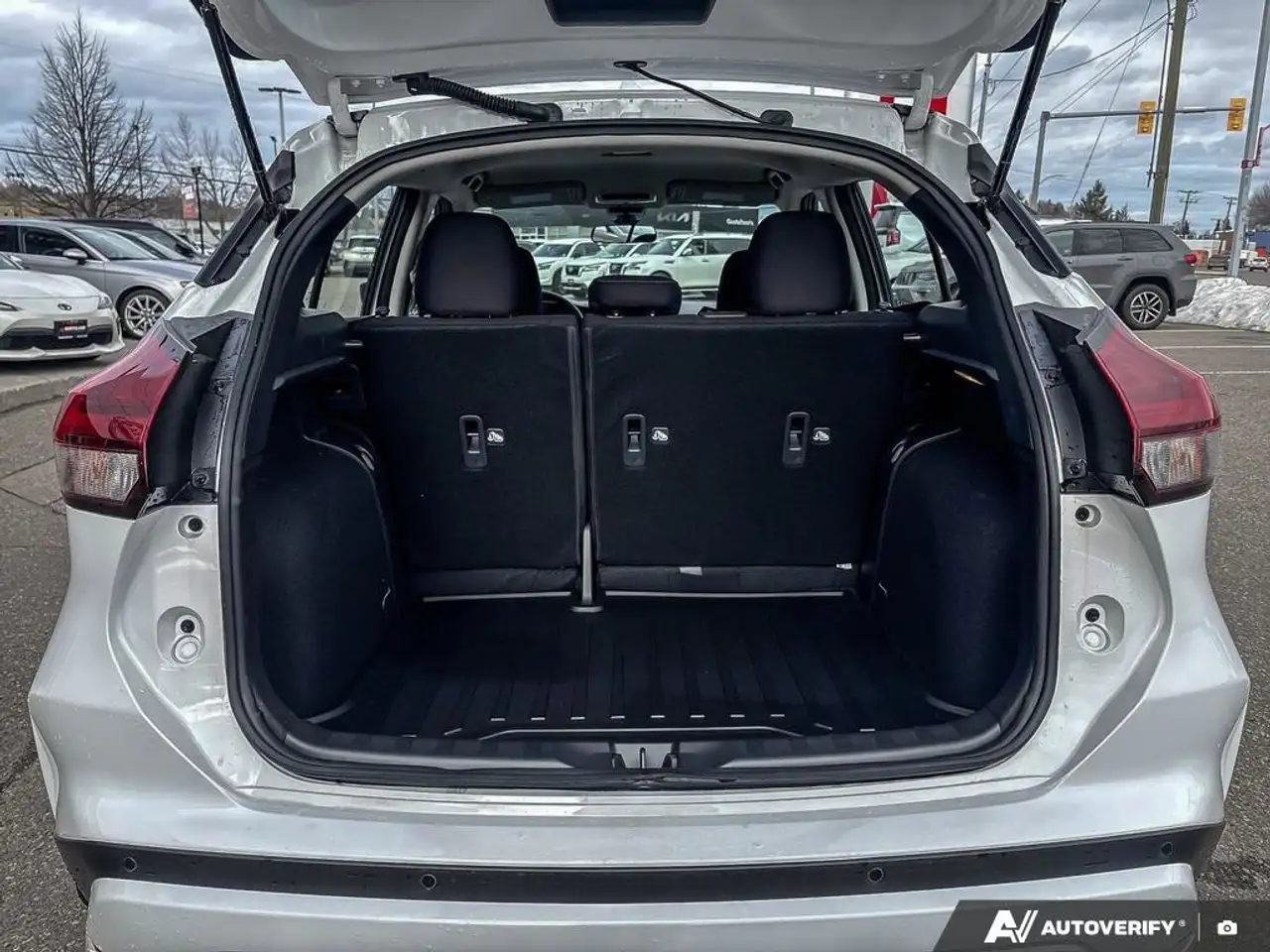 Nissan Kicks снимка Nissan Kicks