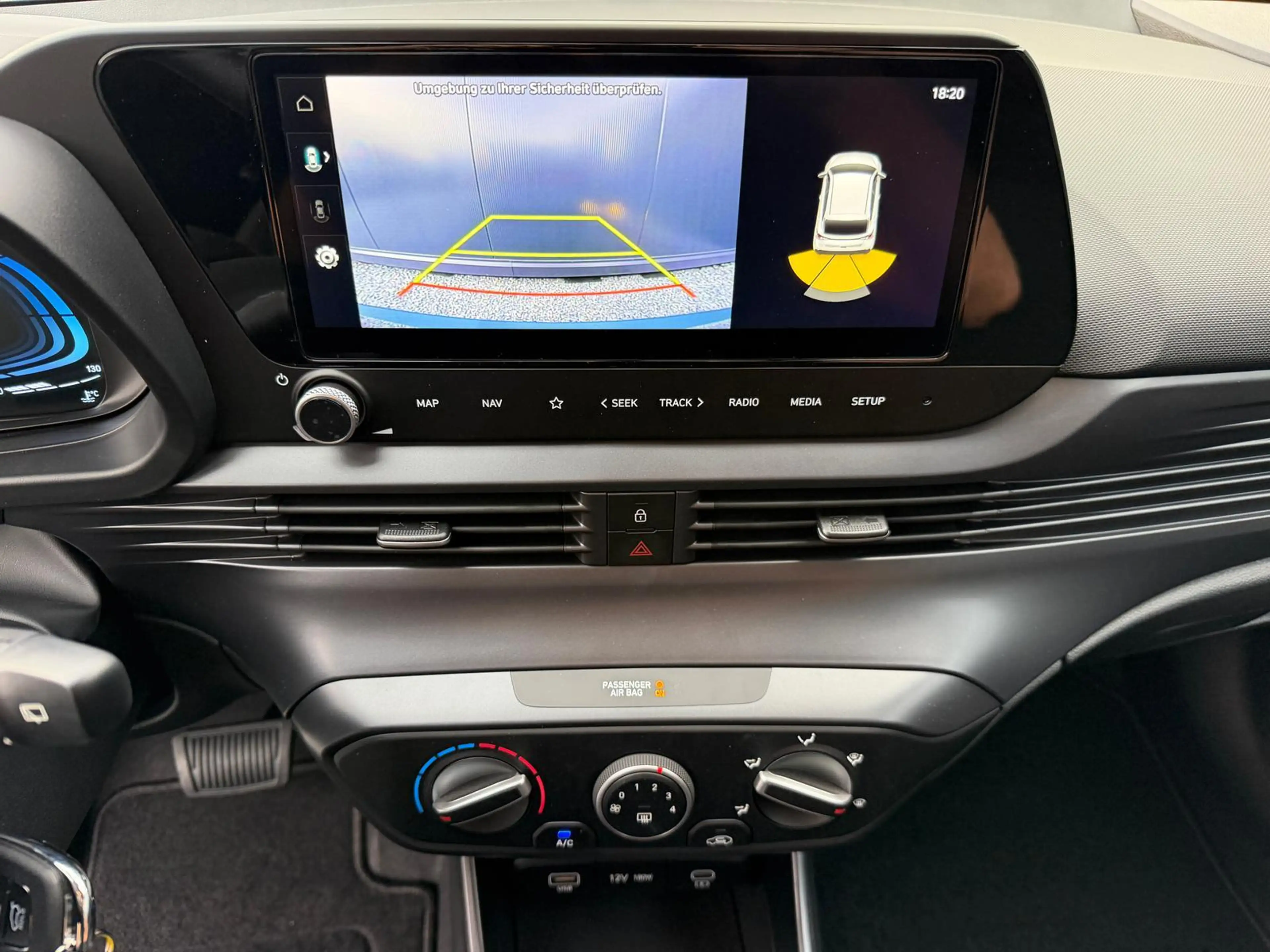 Hyundai i20 Comfort Automatik 66 kW (90 PS), Automatik, Fro... — photo 10
