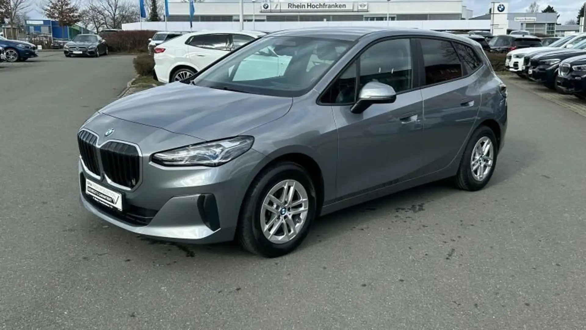 BMW 218 i Active Tourer LED NAVI AHK SPORTSITZ APPLE Grau - 2