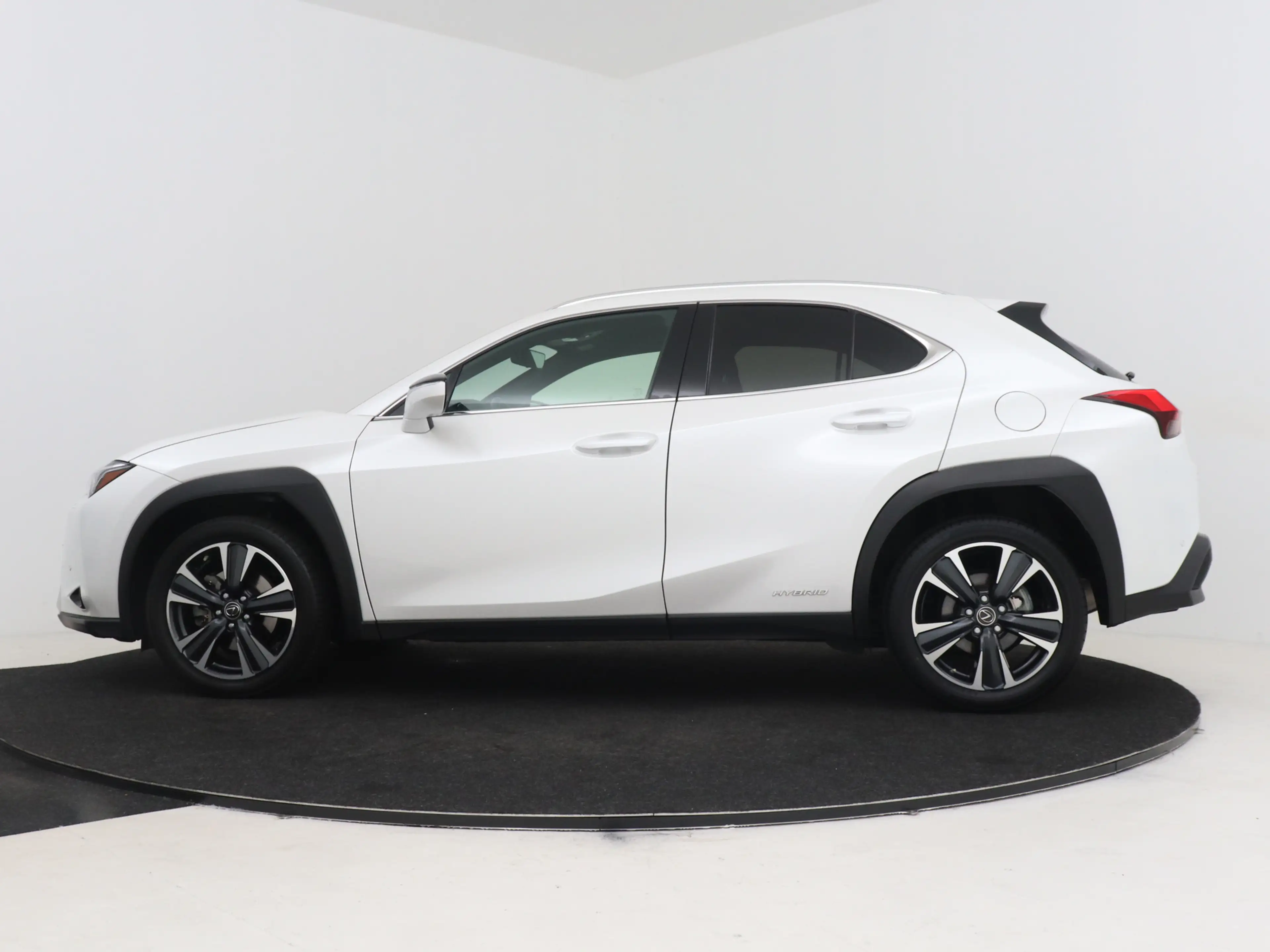 Lexus UX 250h Preference Line | Premium uitgevoerd | Dealeronder — photo 3