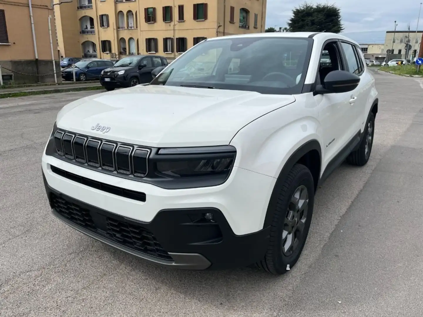 Jeep Avenger 1.2 Turbo MHEV Longitude Bílá - 1