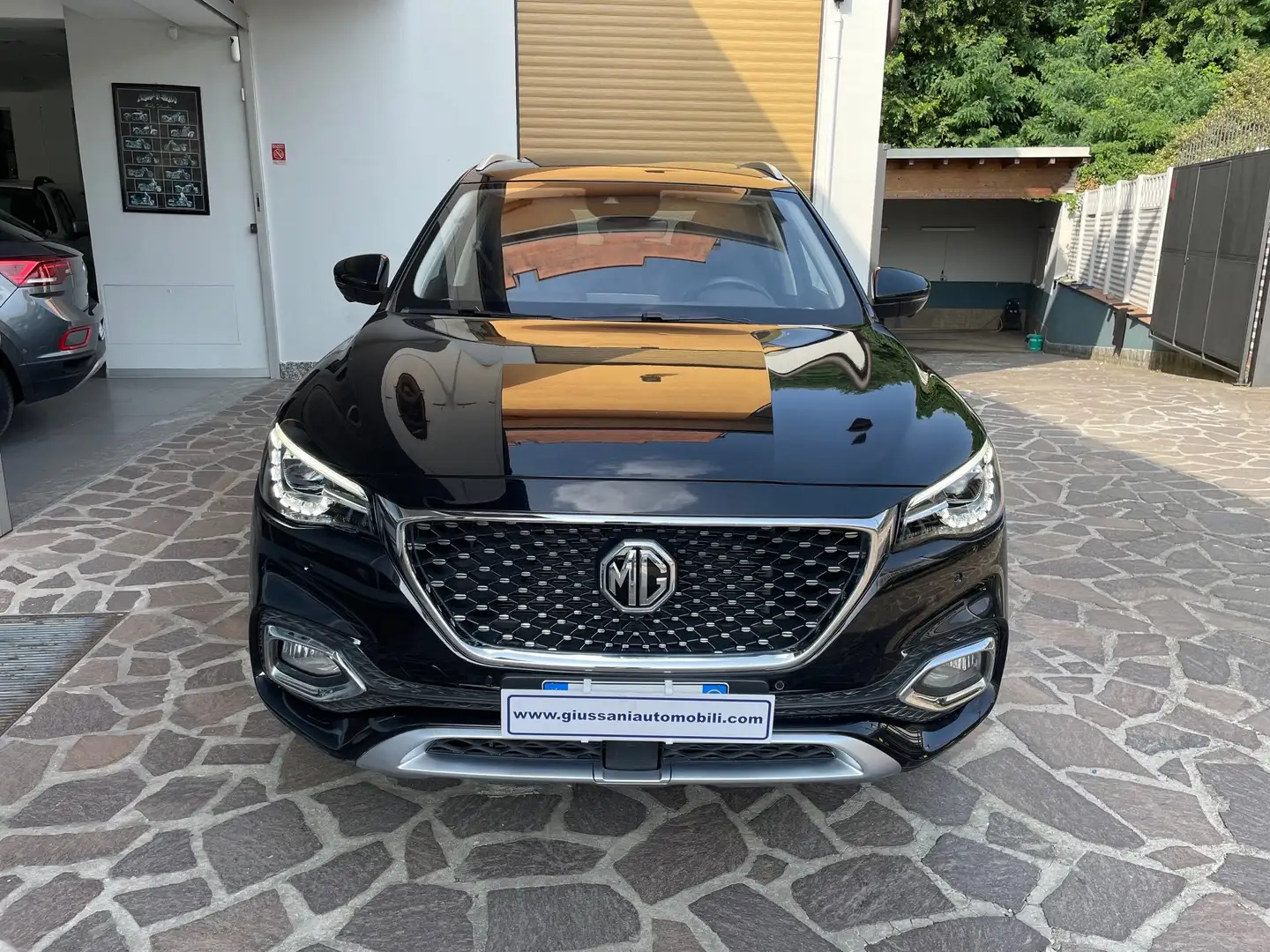 MG EHS 1.5 t-gdi phev Exclusive auto UNICO PROPRIETARIO Nero - 2