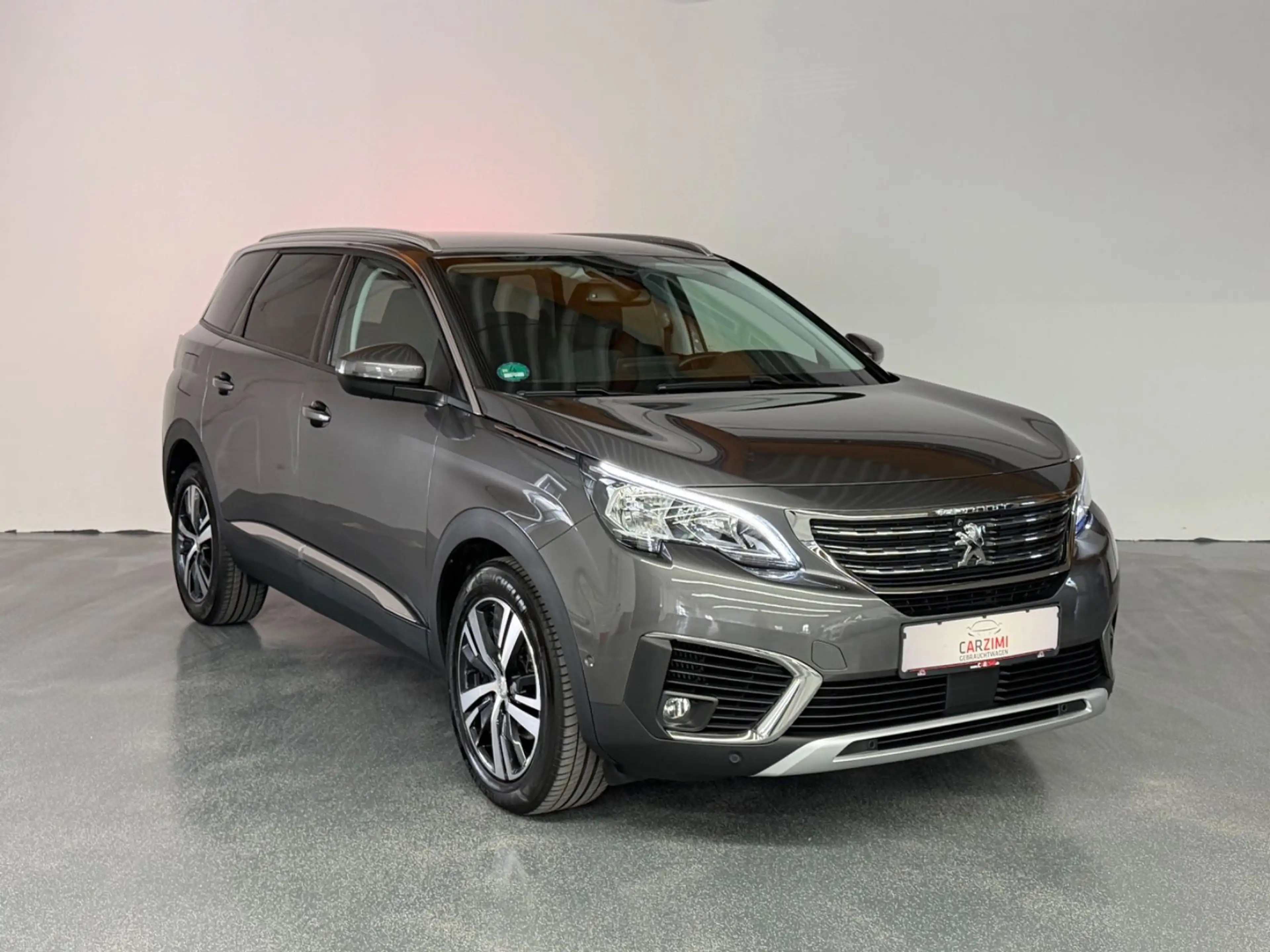 Peugeot 5008 Allure 1.2 e-THP LED Virtual 360° 1.Hand — photo 4