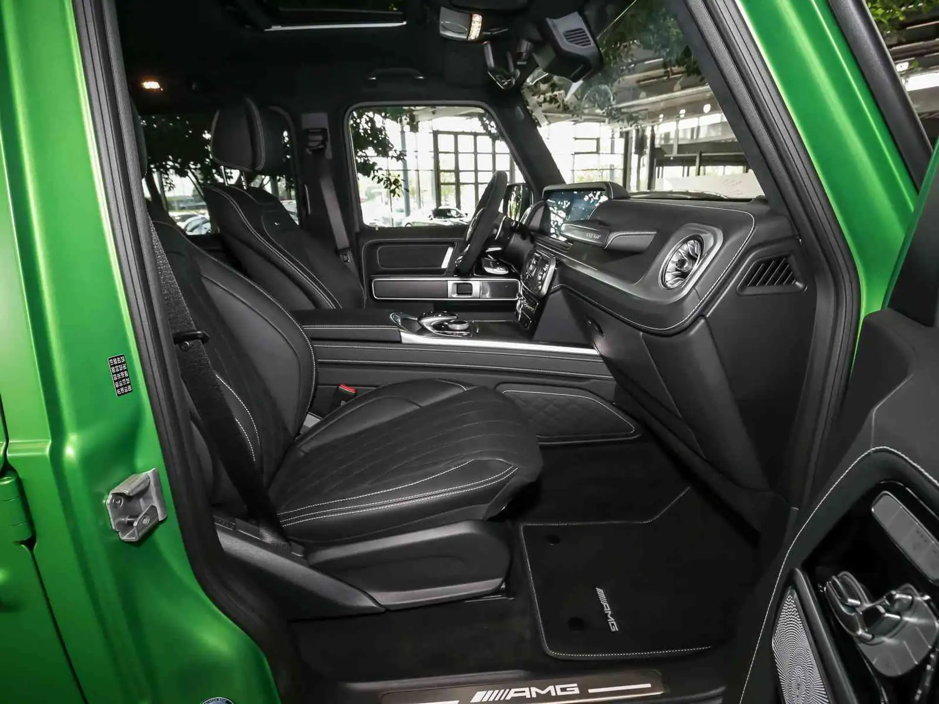 벤츠 G-Class G 63 AMG 2023 초록 사진 6