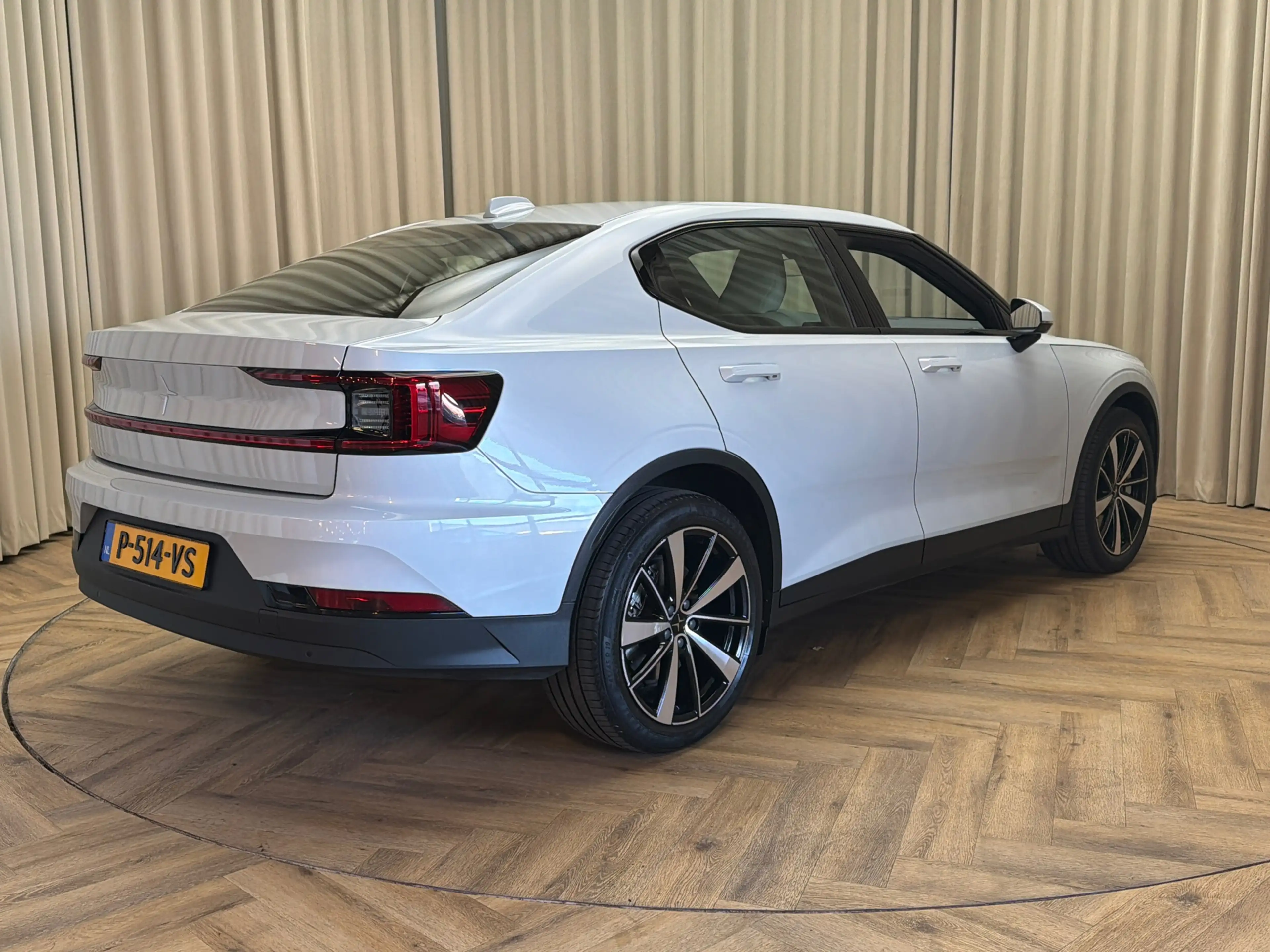 Polestar 2 Standard Range Single Motor | Elek. Stoel met memo — photo 19