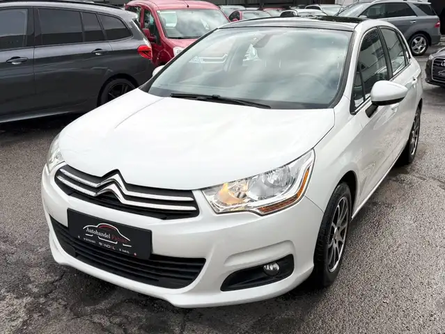 Citroen C4 1,6 HDi 90 Seduction Panoramadach Parkhilfe Sitzheiz Tempomat