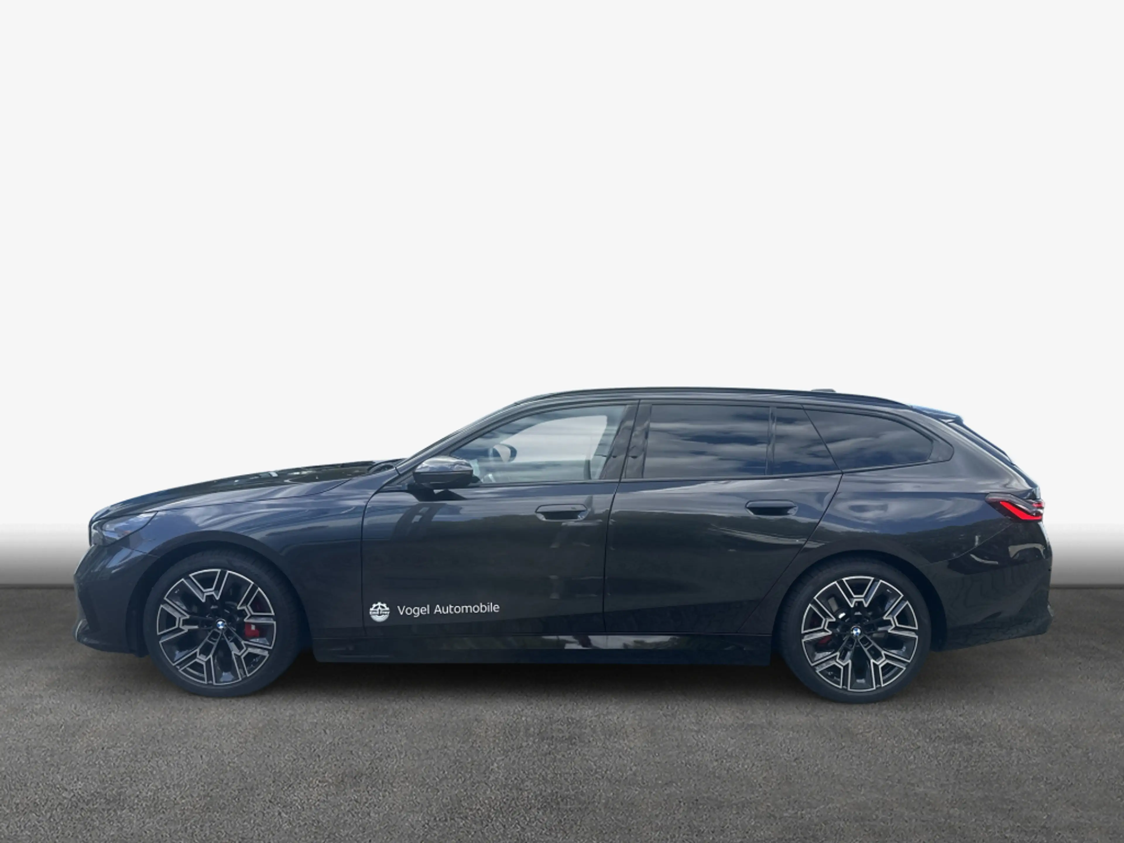 BMW i5 xDrive40 Touring — photo 6