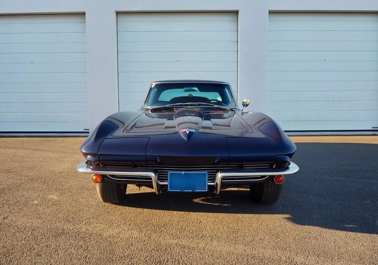 Chevrolet Corvette Stingray coupé V8 327Ci BVM, foto 4