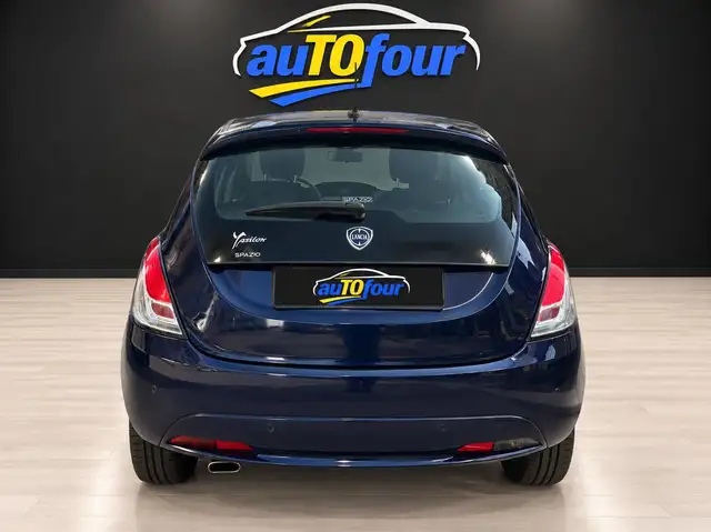 Lancia Ypsilon view 6