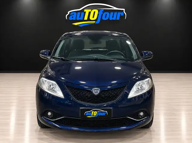 Lancia Ypsilon view 2