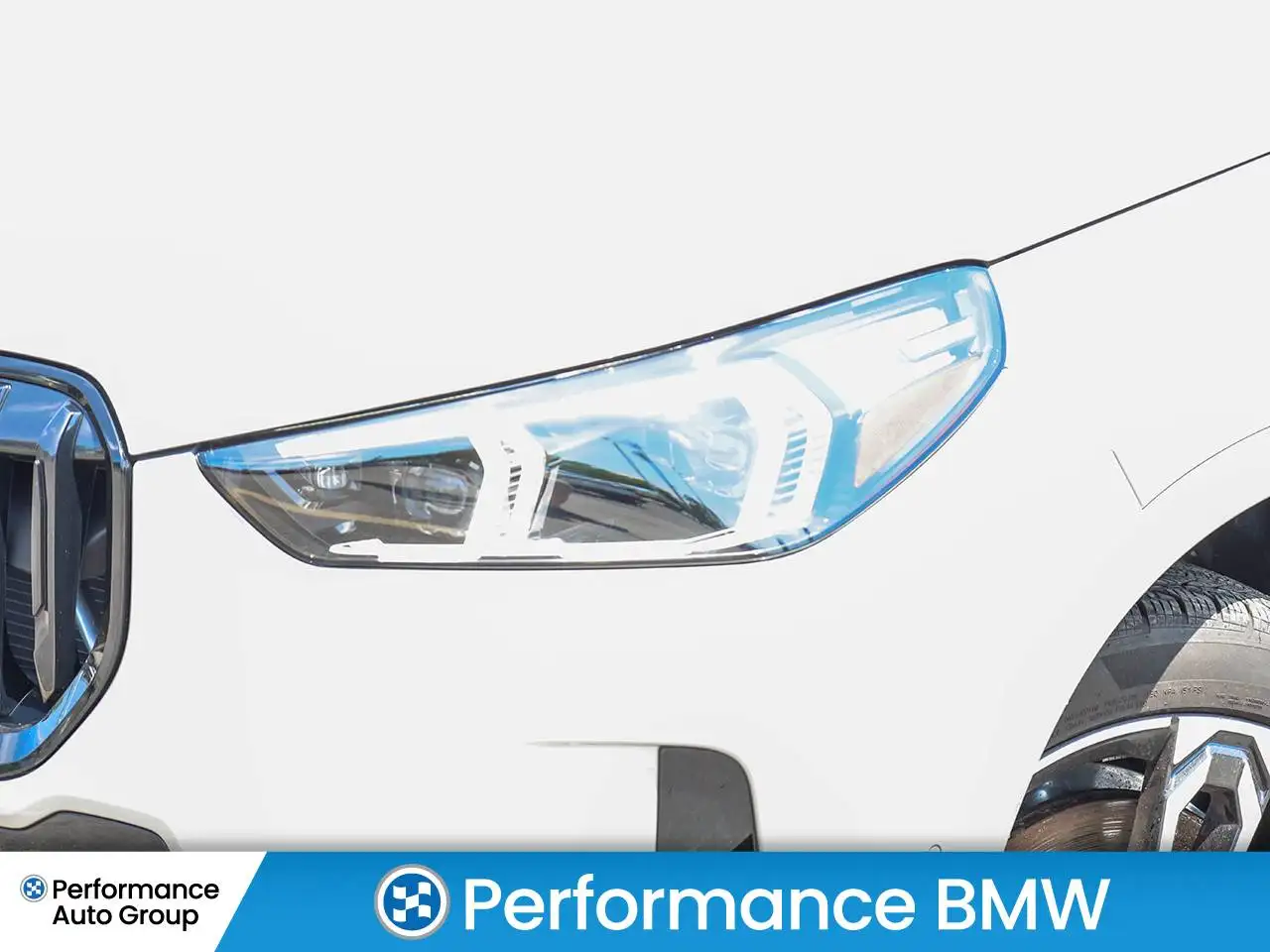 BMW X1 снимка BMW X1