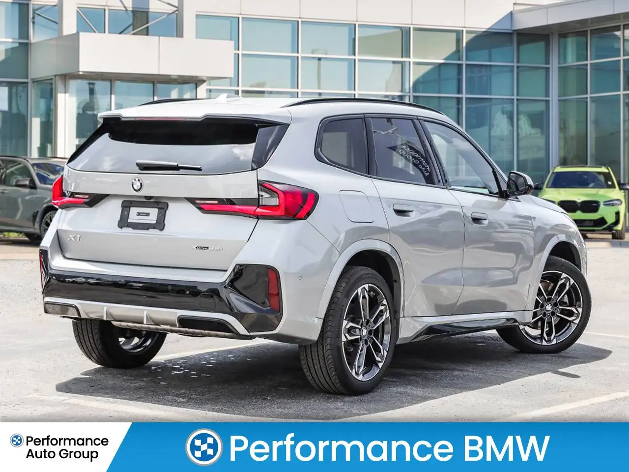 BMW X1 снимка BMW X1
