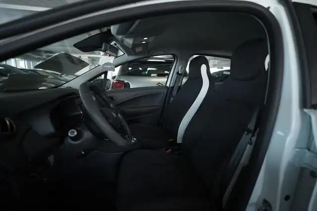 Renault Zoe view 3