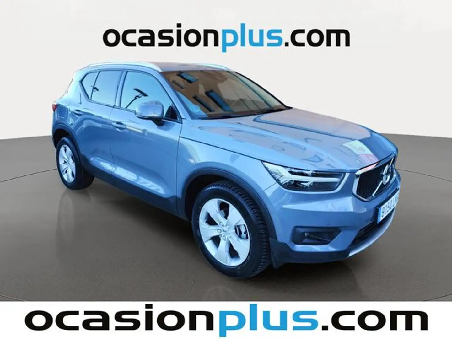 Volvo XC40 T3 Momentum Pro Aut. Gris - 2