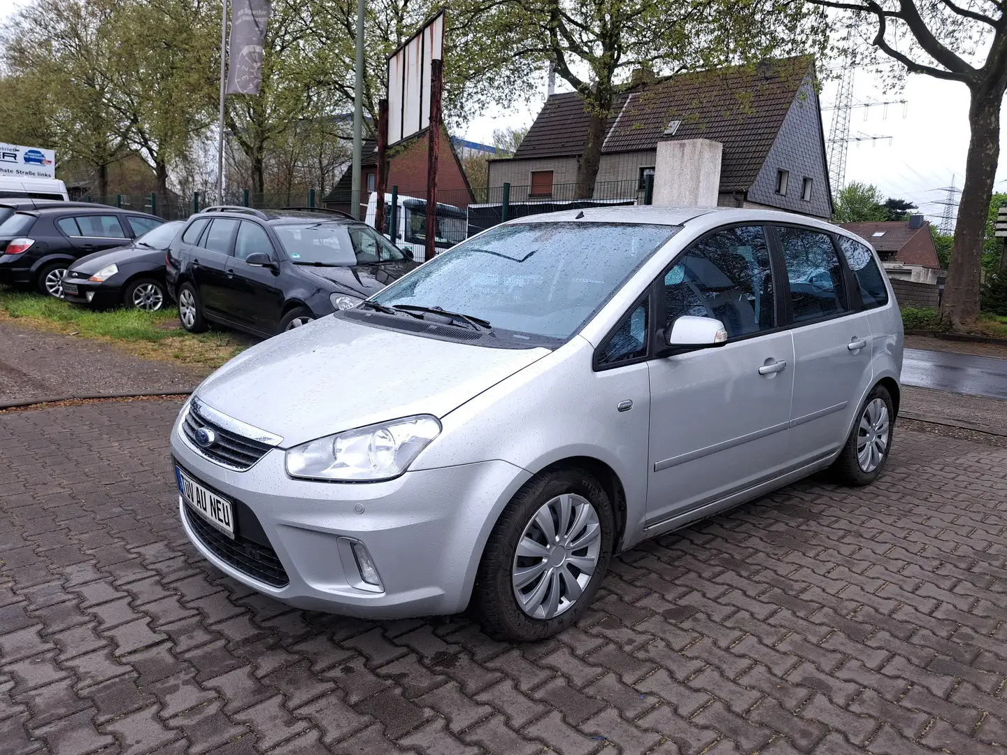 Ford C-Max 1.8 Titanium Серебристый - 1