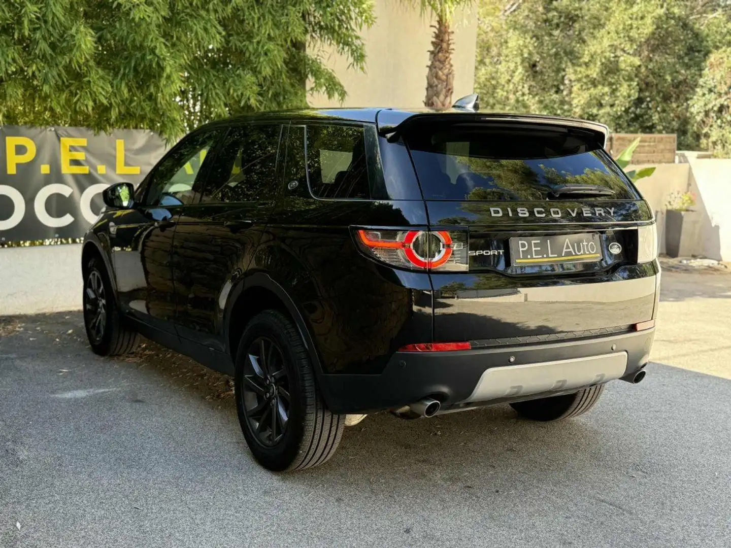 Land Rover Discovery Sport TD4 150ch BVA HSE Negro - 2