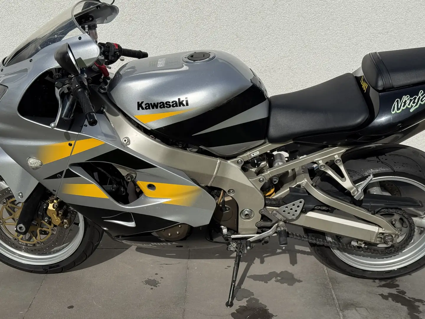 Kawasaki Ninja ZX-9R Silber - 2