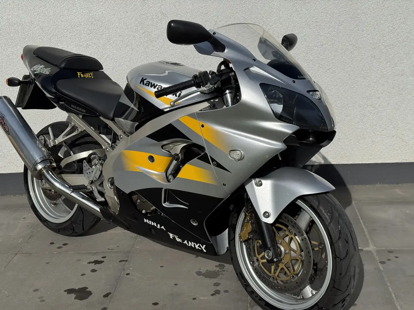 Kawasaki Ninja ZX-9R Silber - 1