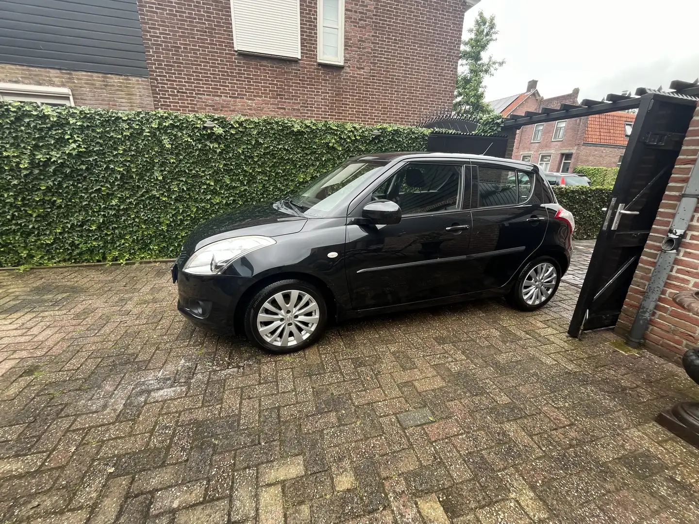 Suzuki Swift 1.2 Exclusive EASSS Negru - 2