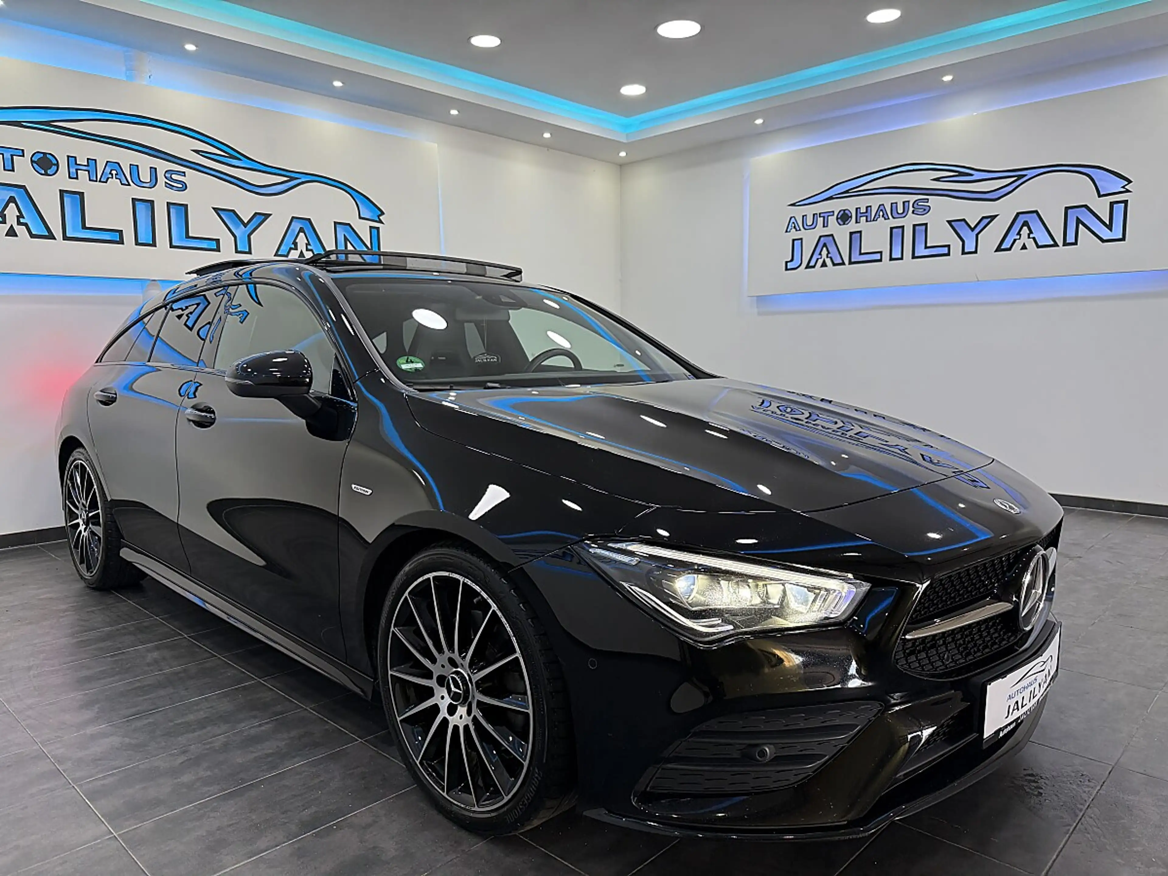 Mercedes-Benz CLA 220 d Shooting Brake 4MATIC Aut.AMG-LINE, NIGHT-PAK... — photo 5