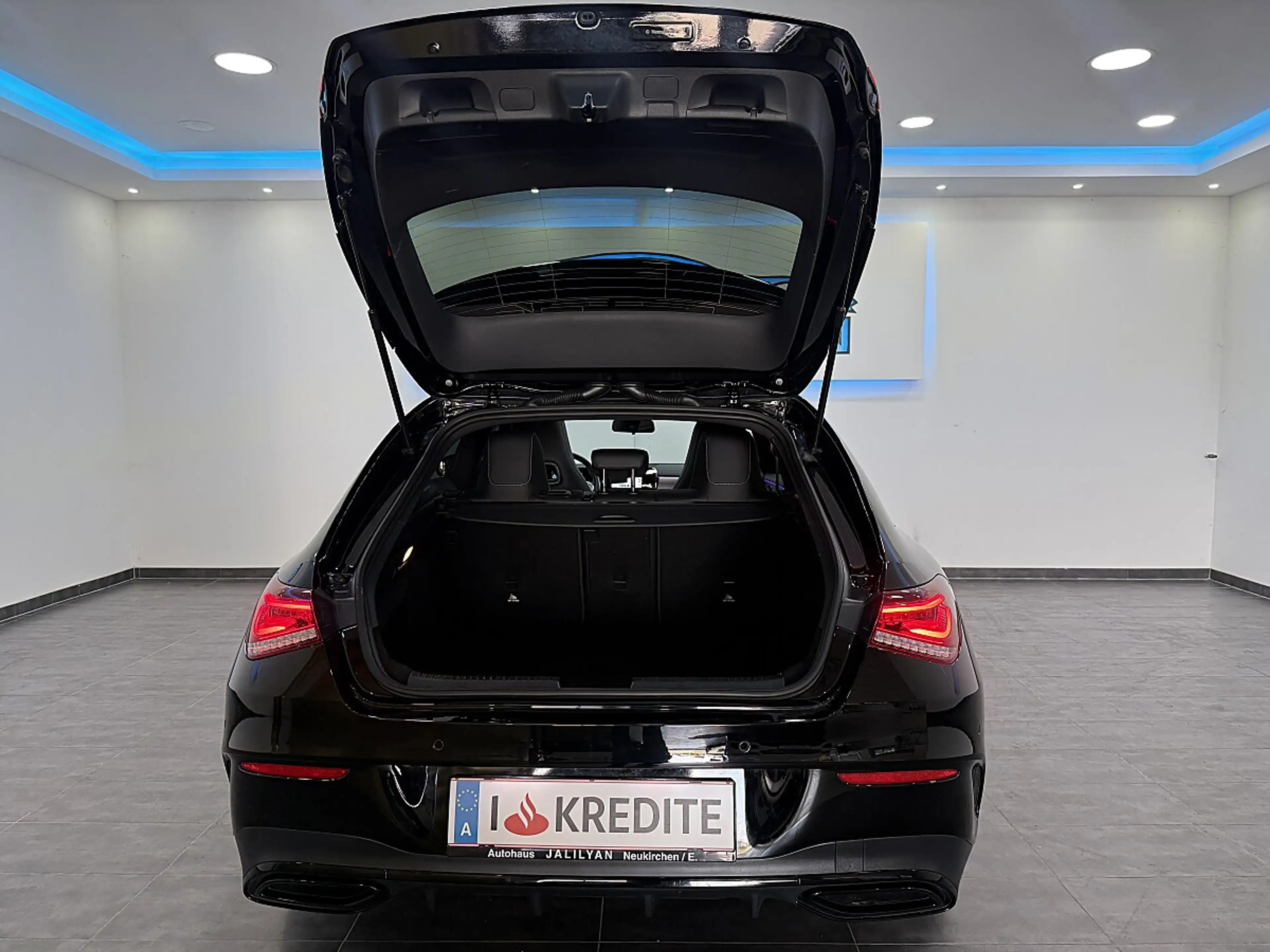 Mercedes-Benz CLA 220 d Shooting Brake 4MATIC Aut.AMG-LINE, NIGHT-PAK... — photo 13