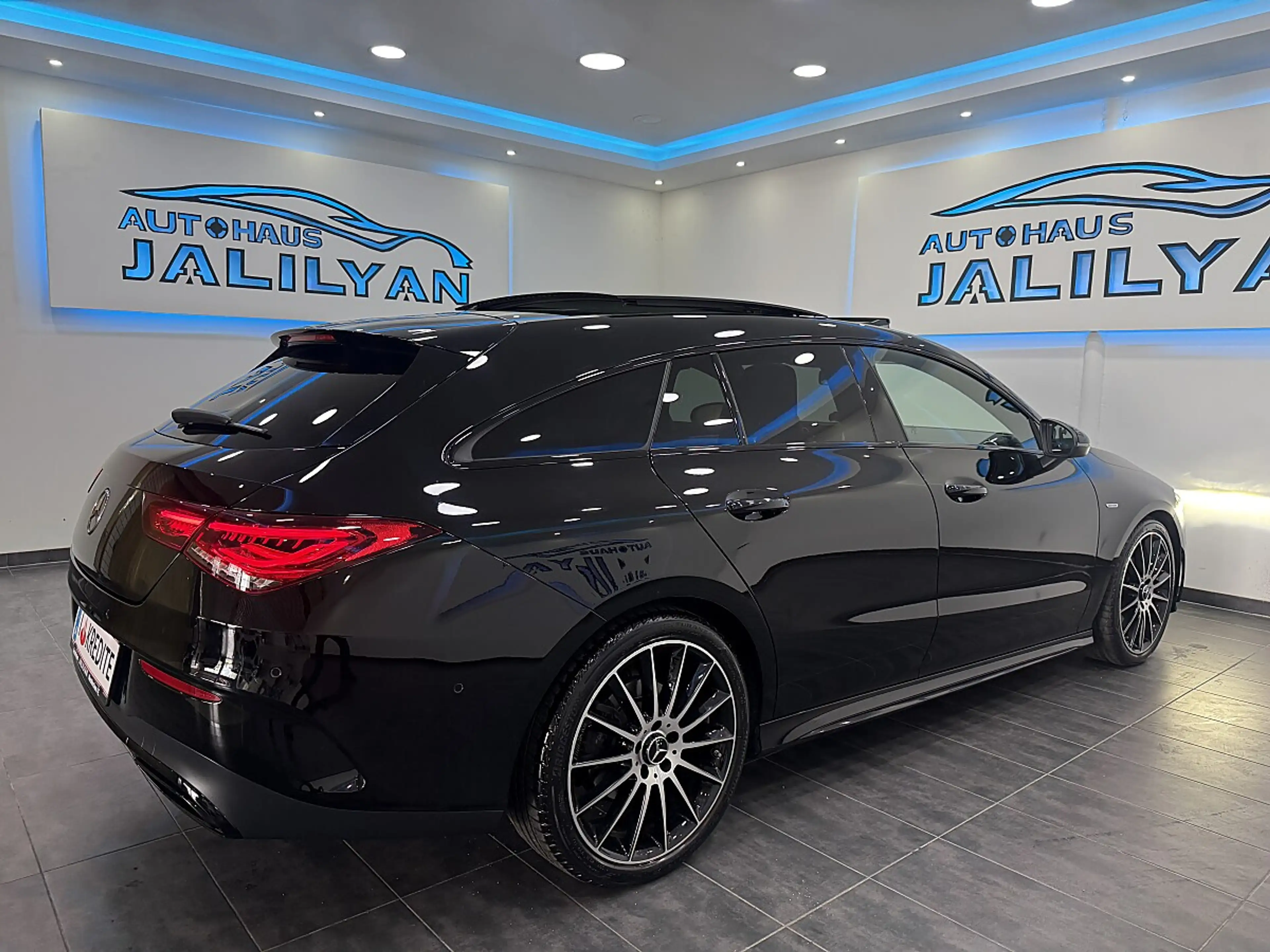 Mercedes-Benz CLA 220 d Shooting Brake 4MATIC Aut.AMG-LINE, NIGHT-PAK... — photo 12
