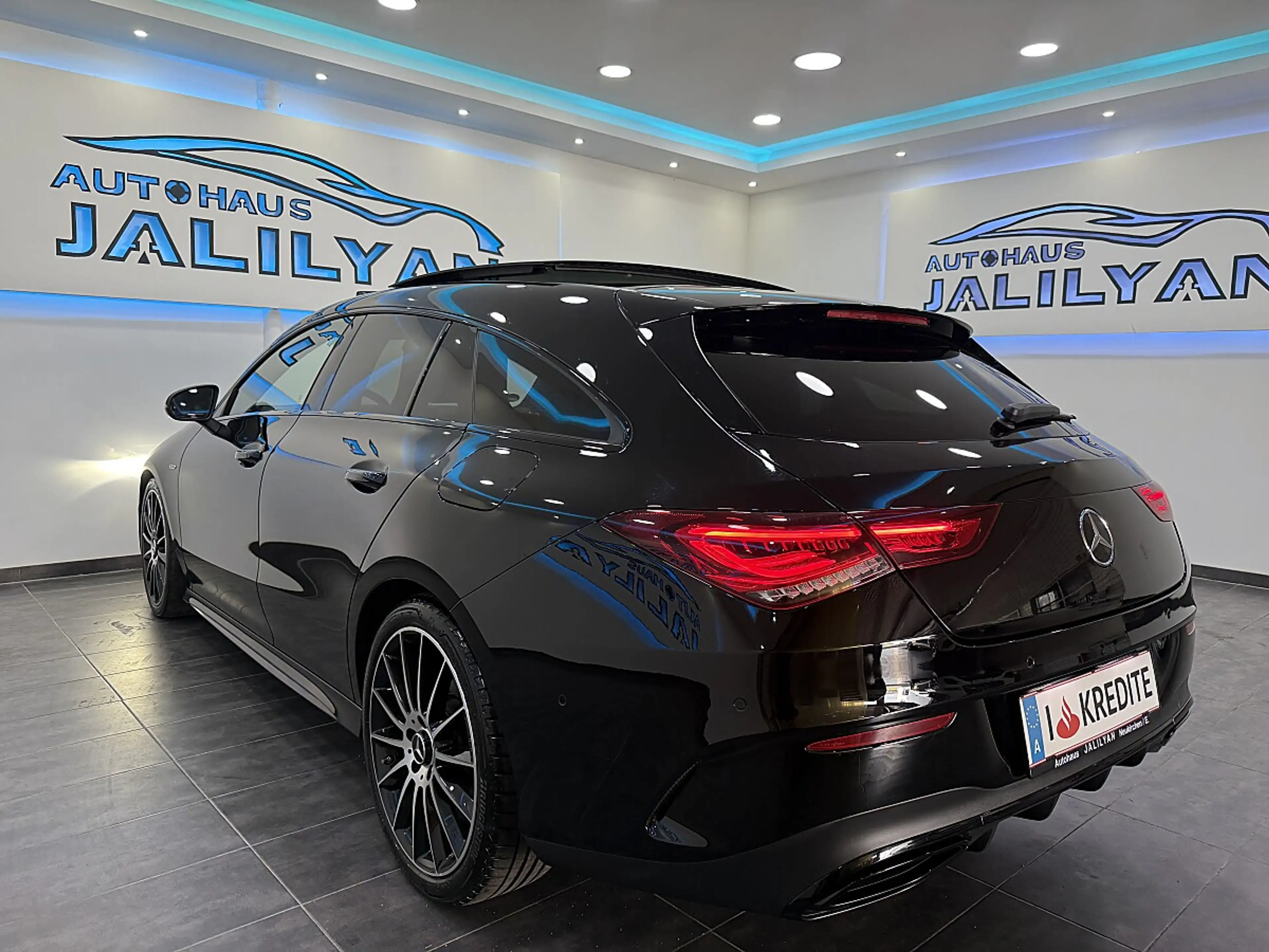 Mercedes-Benz CLA 220 d Shooting Brake 4MATIC Aut.AMG-LINE, NIGHT-PAK... — photo 10