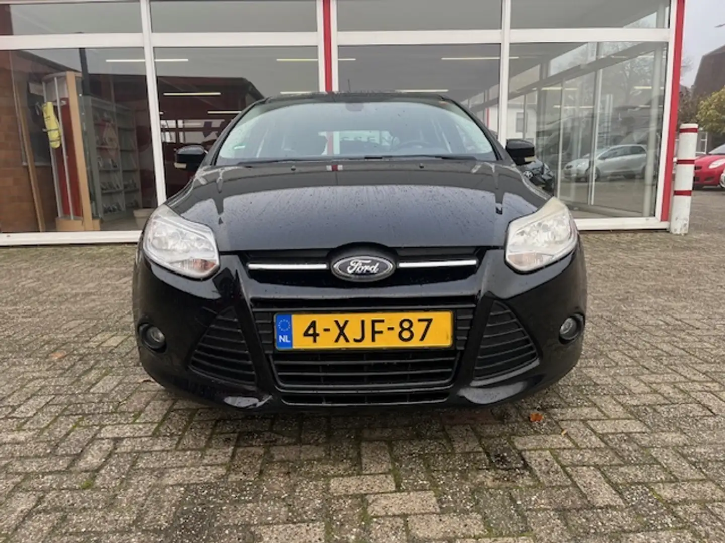 Ford Focus Wagon 1.6 TI-VCT Trend Zwart - 2