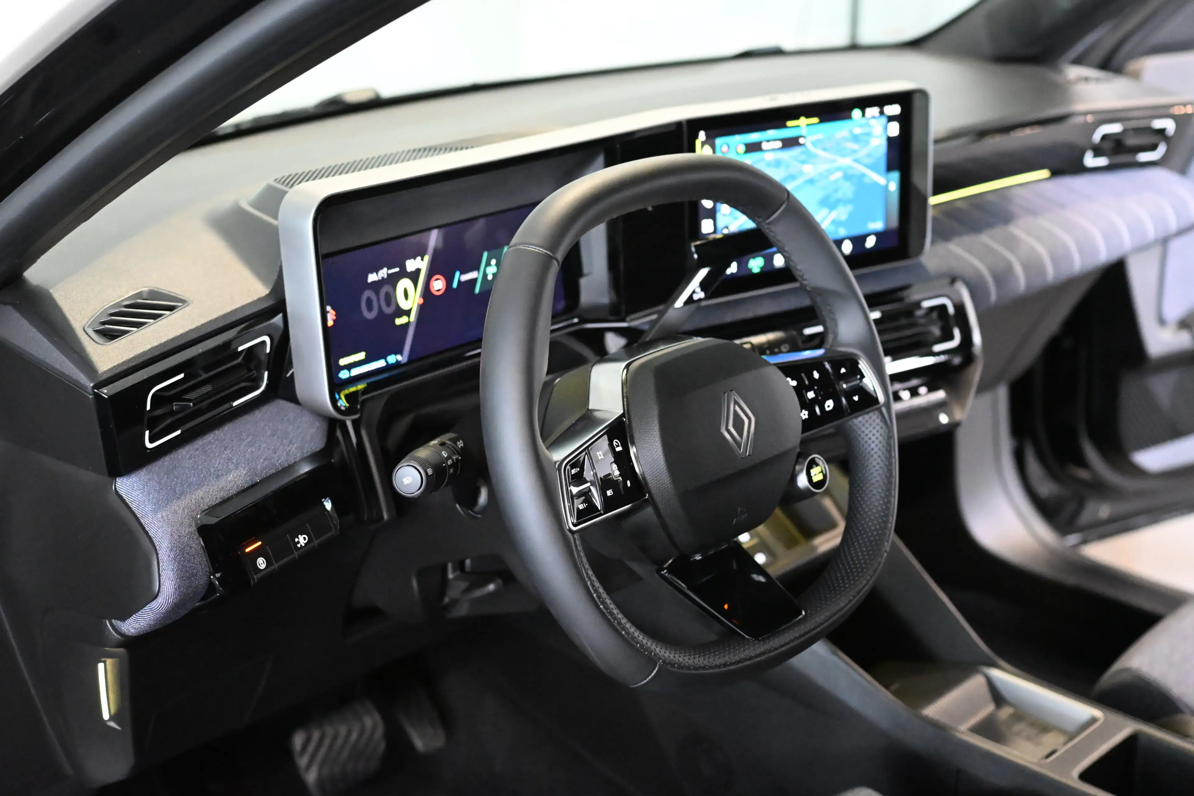 Renault R 5 E-Tech 150 Comfort Range Techno ACC SHZ Navi — photo 8