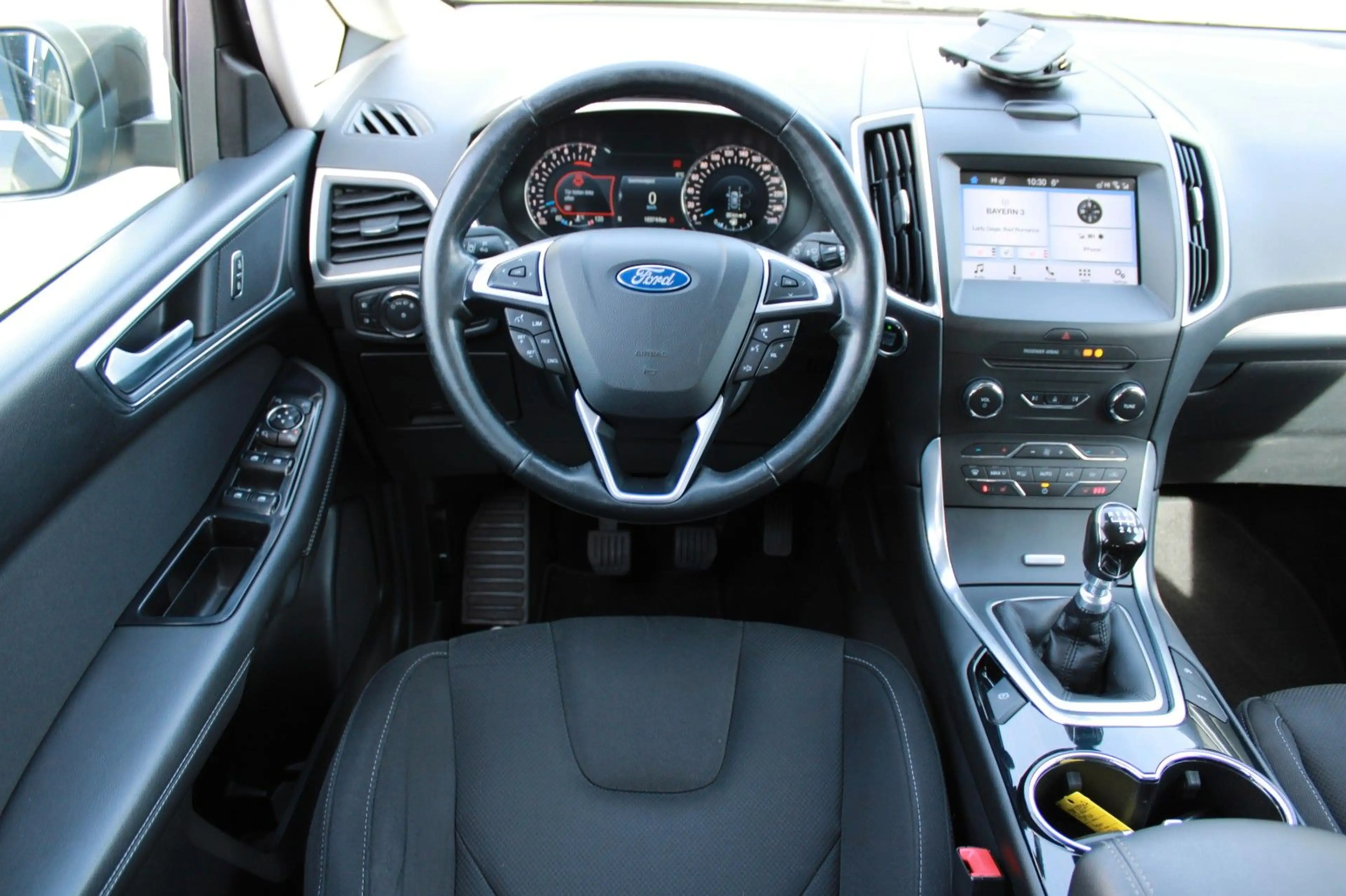 Ford S-Max Titanium 7-Sitzer Tempo Navi LED PDC 17" — photo 14