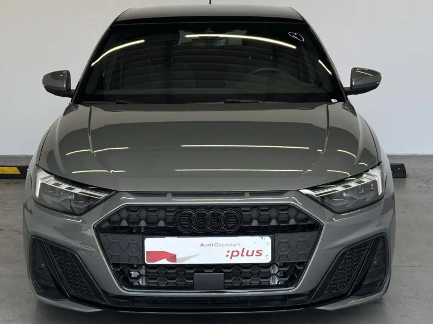 Audi A1 35 TFSI 150ch S line S tronic 7 8cv Gris - 2